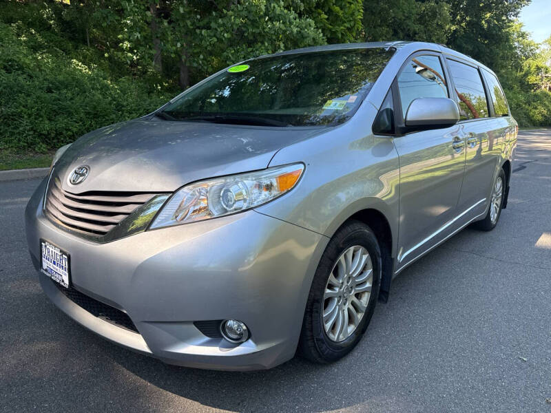 toyota sienna 2017 5TDYZ3DC4HS793410 image toyota sienna 2017 5TDYZ3DC4HS793410 image