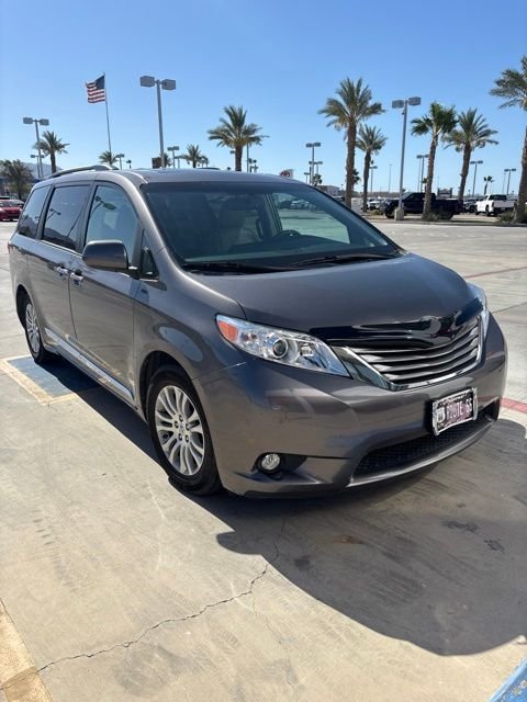 toyota sienna 2017 5TDYZ3DC4HS840080 image toyota sienna 2017 5TDYZ3DC4HS840080 image