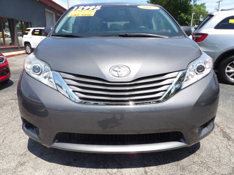 toyota sienna 2017 5TDJZ3DC5HS183064 image toyota sienna 2017 5TDJZ3DC5HS183064 image