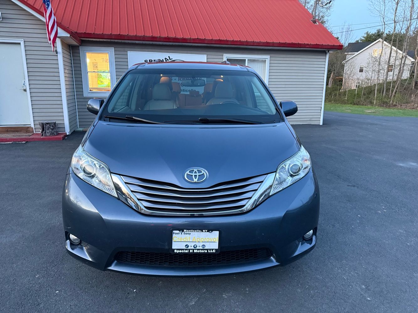 toyota sienna 2017 5TDYZ3DC4HS877131 image toyota sienna 2017 5TDYZ3DC4HS877131 image