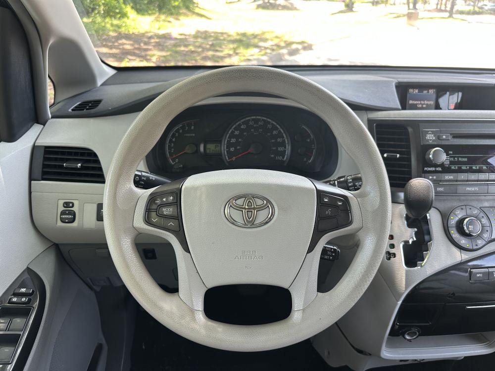 toyota sienna 2012 5TDKK3DC2CS254562 image toyota sienna 2012 5TDKK3DC2CS254562 image