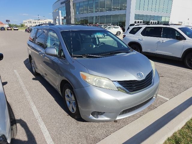 toyota sienna 2012 5TDKK3DCXCS244796 image toyota sienna 2012 5TDKK3DCXCS244796 image