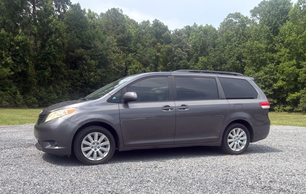 toyota sienna 2012 5TDJK3DC2CS048542 image toyota sienna 2012 5TDJK3DC2CS048542 image