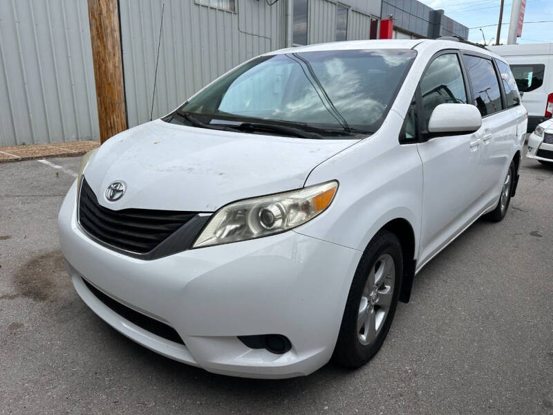 toyota sienna 2012 5TDKK3DC9CS179097 image toyota sienna 2012 5TDKK3DC9CS179097 image