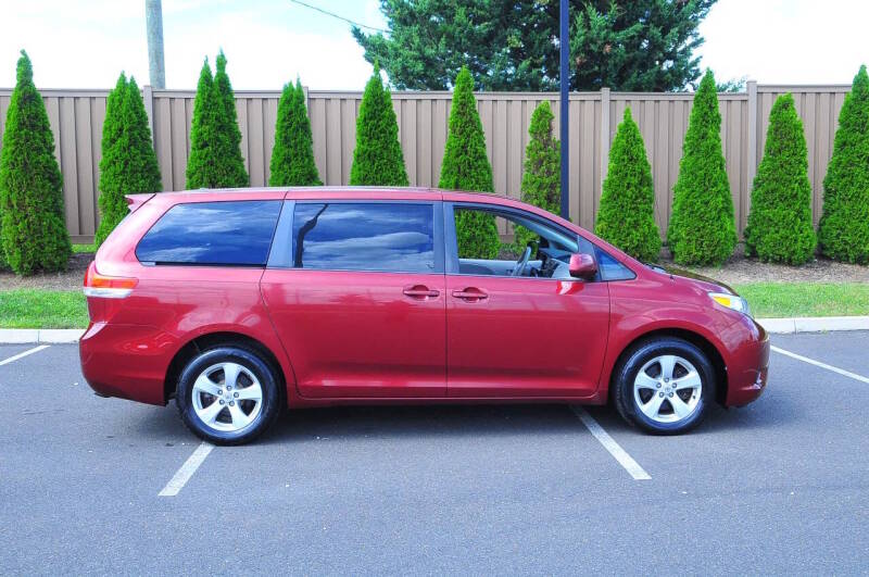 toyota sienna 2012 5TDKA3DC2CS013877 image toyota sienna 2012 5TDKA3DC2CS013877 image