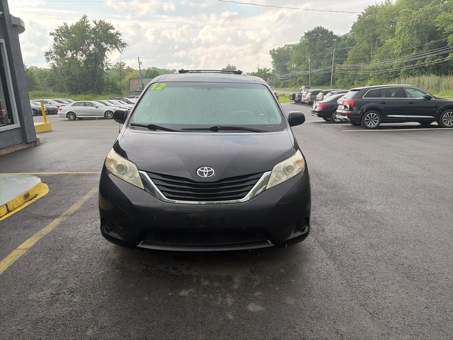 toyota sienna 2012 5TDJK3DC9CS045153 image toyota sienna 2012 5TDJK3DC9CS045153 image
