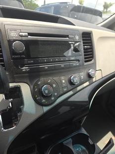 toyota sienna 2012 5TDKA3DC1CS015698 image toyota sienna 2012 5TDKA3DC1CS015698 image