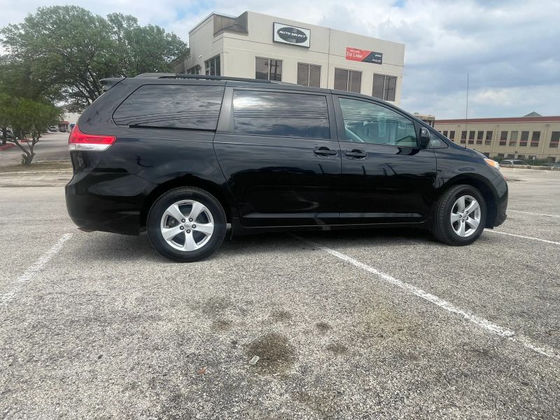 toyota sienna 2012 5TDKK3DC2CS187199 image toyota sienna 2012 5TDKK3DC2CS187199 image