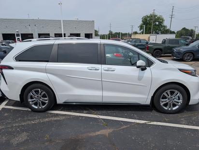 toyota sienna 2024 5TDESKFCXRS138555 image toyota sienna 2024 5TDESKFCXRS138555 image
