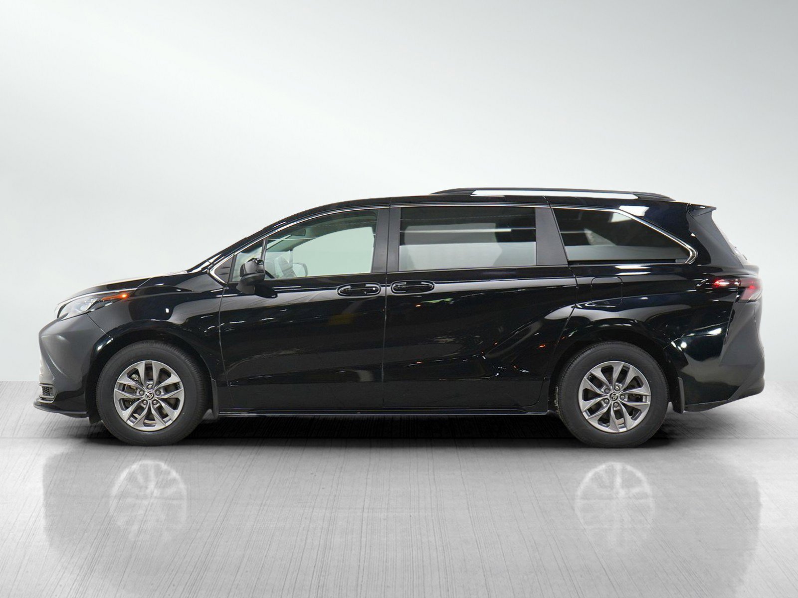 toyota sienna 2024 5TDGSKFC1RS120681 image toyota sienna 2024 5TDGSKFC1RS120681 image
