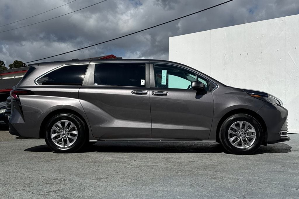 toyota sienna 2024 5TDYSKFCXRS127875 image toyota sienna 2024 5TDYSKFCXRS127875 image