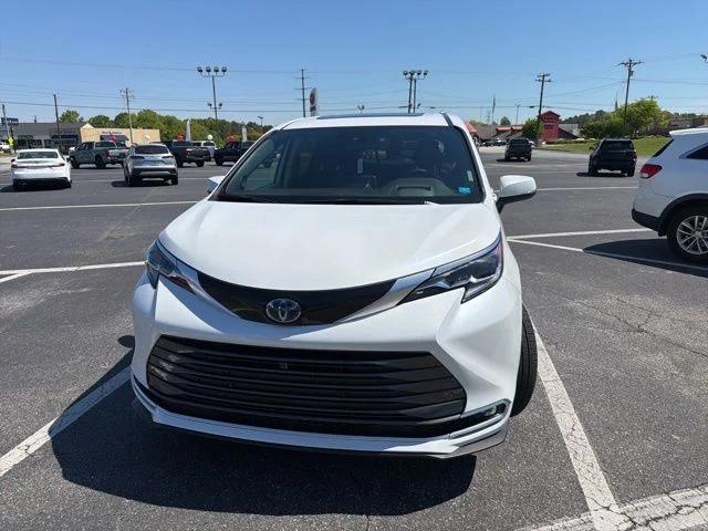 toyota sienna 2024 5TDERKEC0RS183274 image toyota sienna 2024 5TDERKEC0RS183274 image