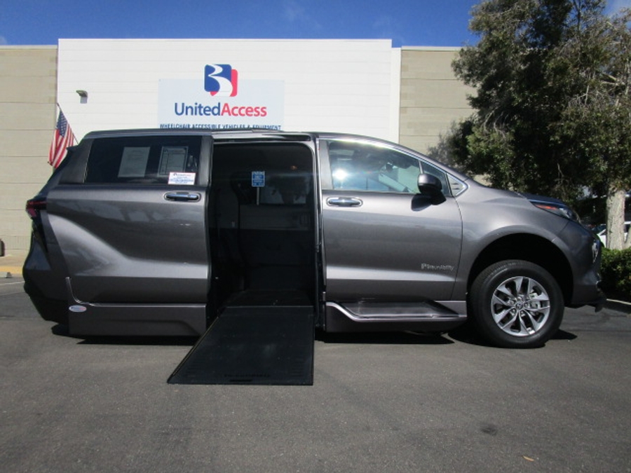 toyota sienna 2024 5TDJRKEC9RS187435 image toyota sienna 2024 5TDJRKEC9RS187435 image