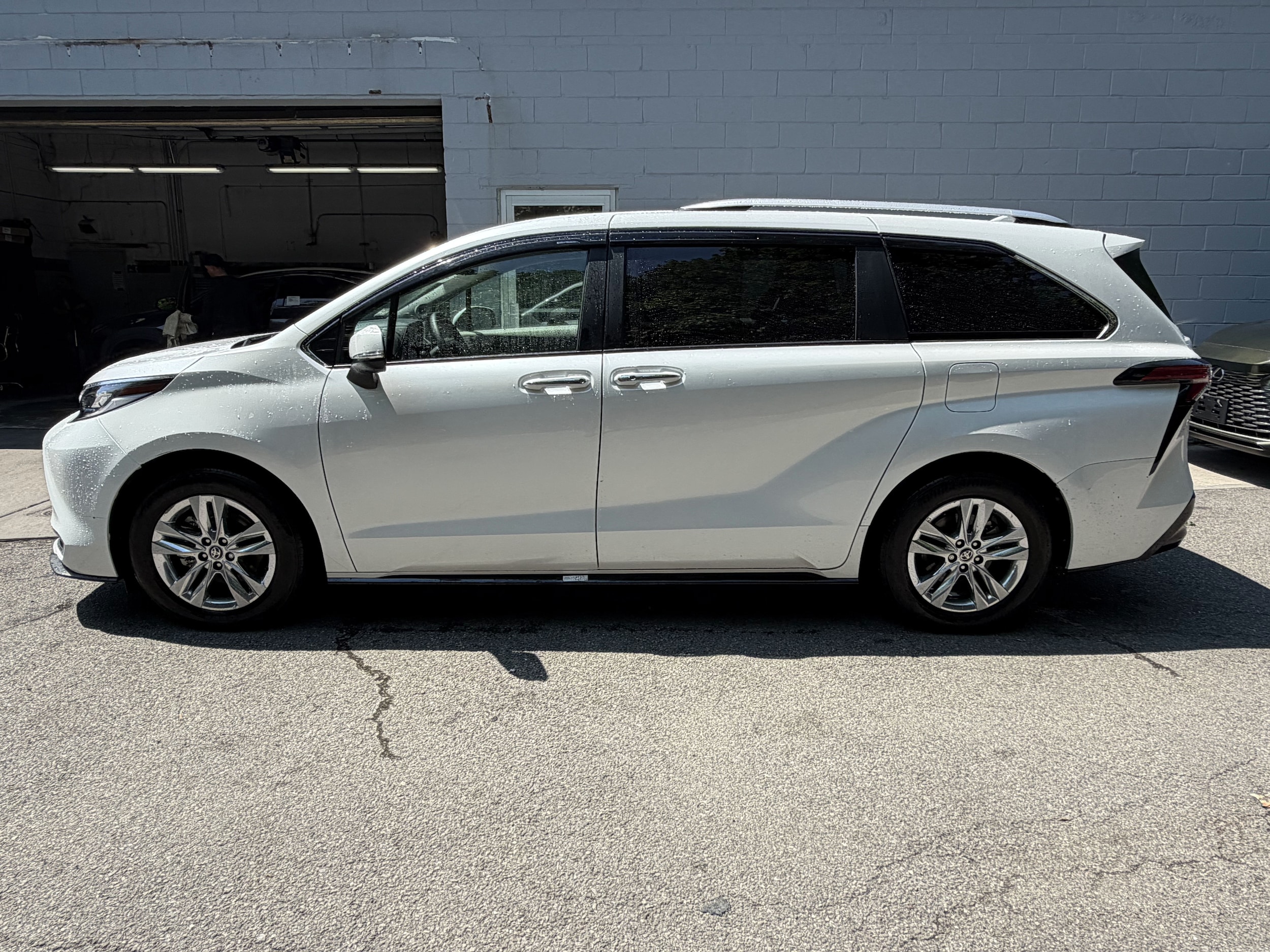 toyota sienna 2024 5TDZSKFC8RS152469 image toyota sienna 2024 5TDZSKFC8RS152469 image