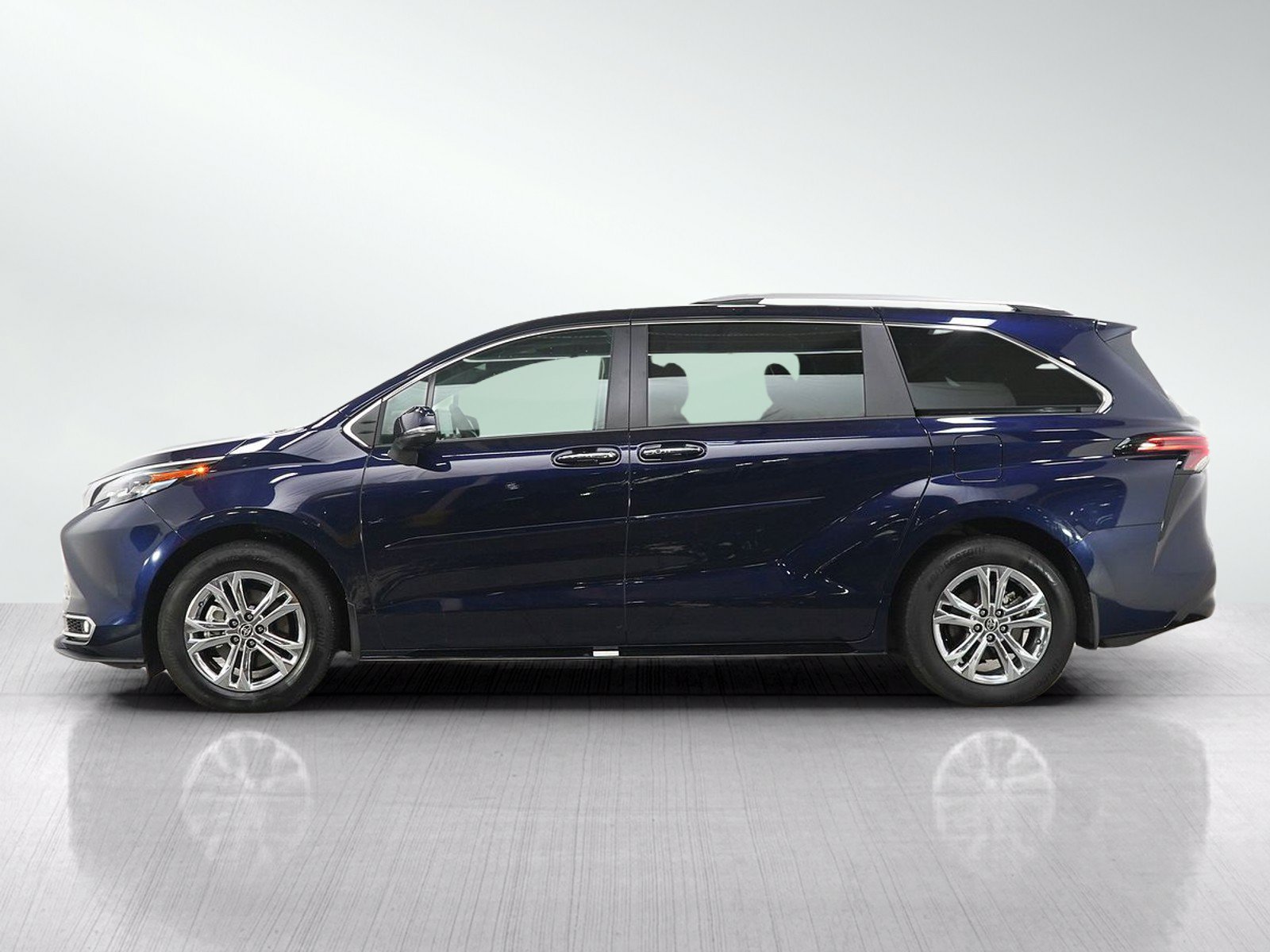 toyota sienna 2024 5TDESKFC6RS133918 image toyota sienna 2024 5TDESKFC6RS133918 image