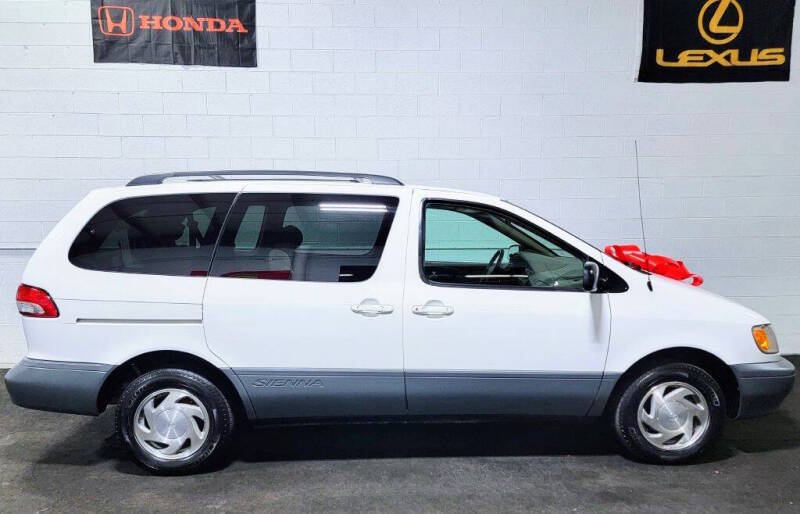 toyota sienna 2002 4T3ZF13C32U425521 image toyota sienna 2002 4T3ZF13C32U425521 image