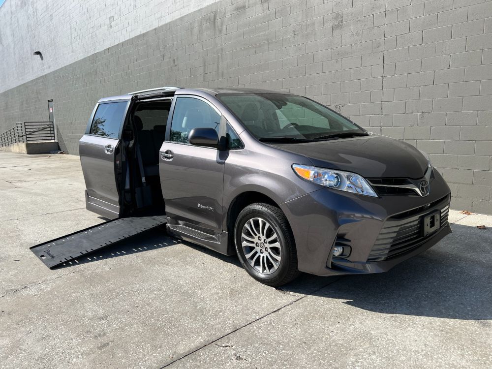toyota sienna 2020 5TDYZ3DC6LS088097 image toyota sienna 2020 5TDYZ3DC6LS088097 image