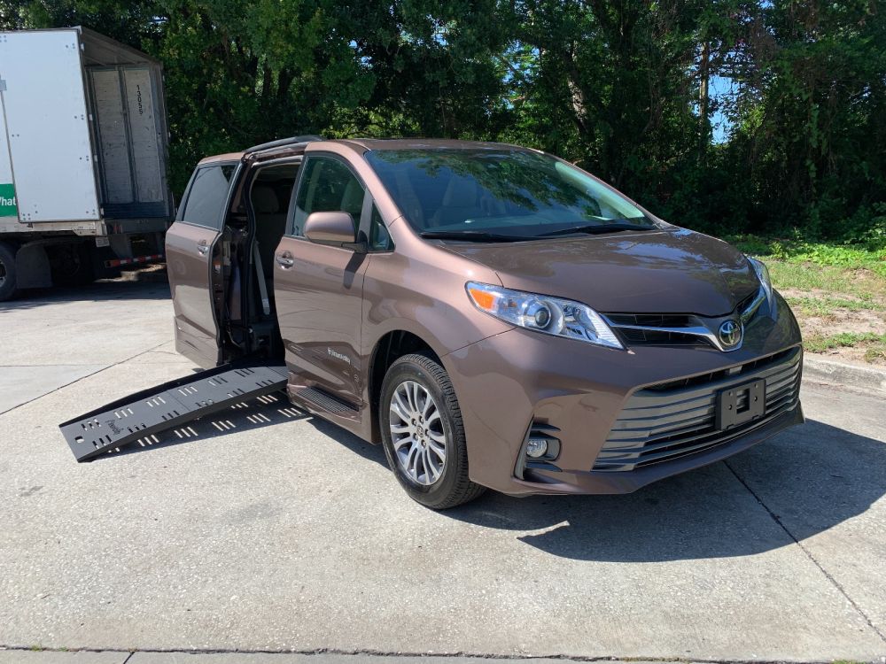 toyota sienna 2020 5TDYZ3DC6LS057965 image toyota sienna 2020 5TDYZ3DC6LS057965 image