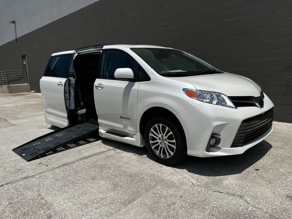 toyota sienna 2020 5TDYZ3DC6LS066634 image toyota sienna 2020 5TDYZ3DC6LS066634 image