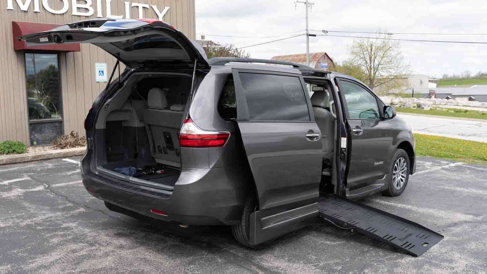 toyota sienna 2020 5TDYZ3DC6LS082199 image toyota sienna 2020 5TDYZ3DC6LS082199 image
