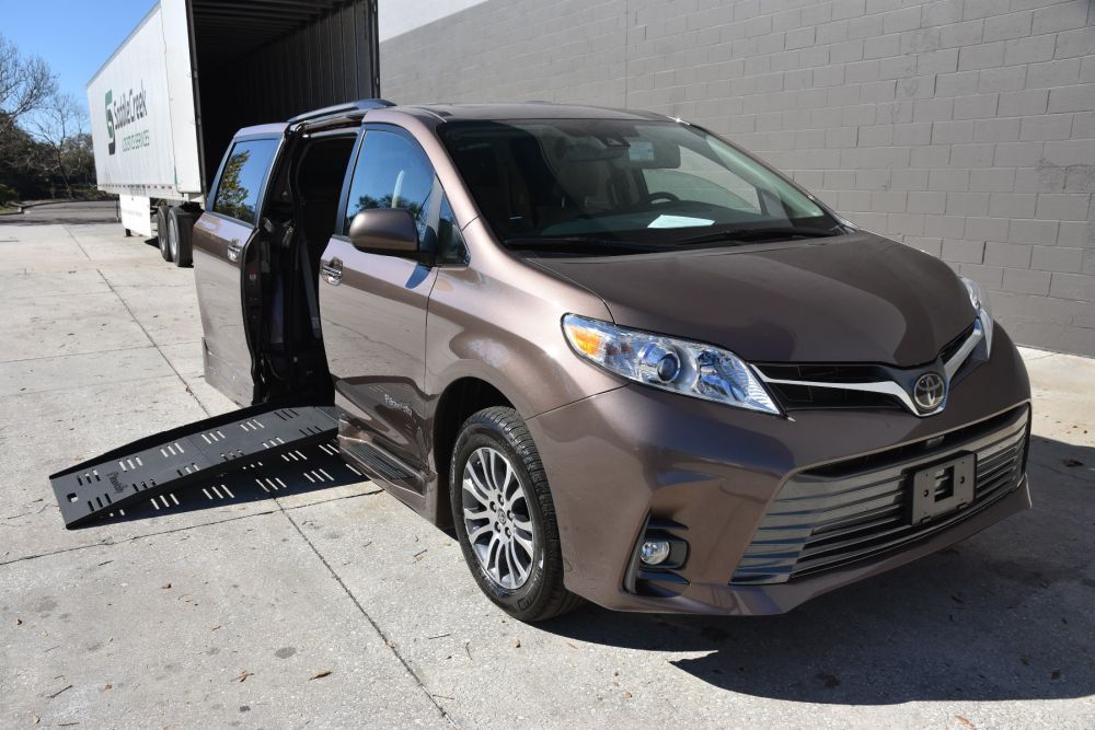 toyota sienna 2020 5TDYZ3DC6LS068075 image toyota sienna 2020 5TDYZ3DC6LS068075 image