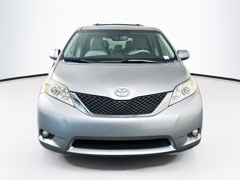 toyota sienna 2011 5TDYK3DC3BS144774 image toyota sienna 2011 5TDYK3DC3BS144774 image