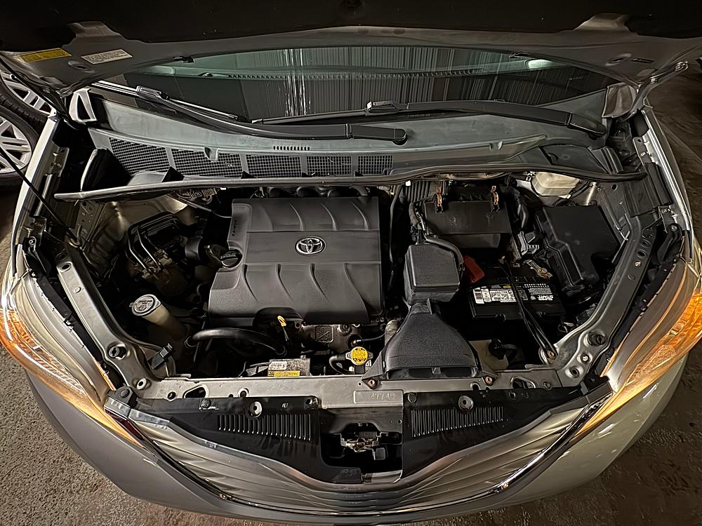 toyota sienna 2011 5TDDK3DC4BS024724 image toyota sienna 2011 5TDDK3DC4BS024724 image