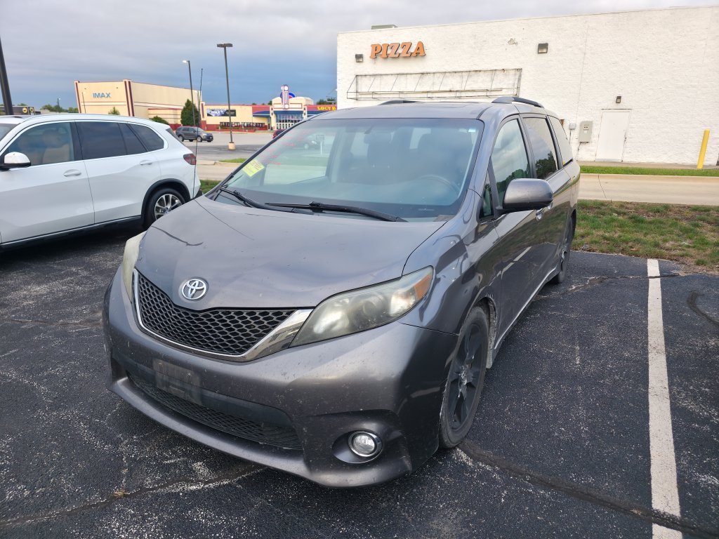 toyota sienna 2011 5TDXK3DC4BS150594 image toyota sienna 2011 5TDXK3DC4BS150594 image
