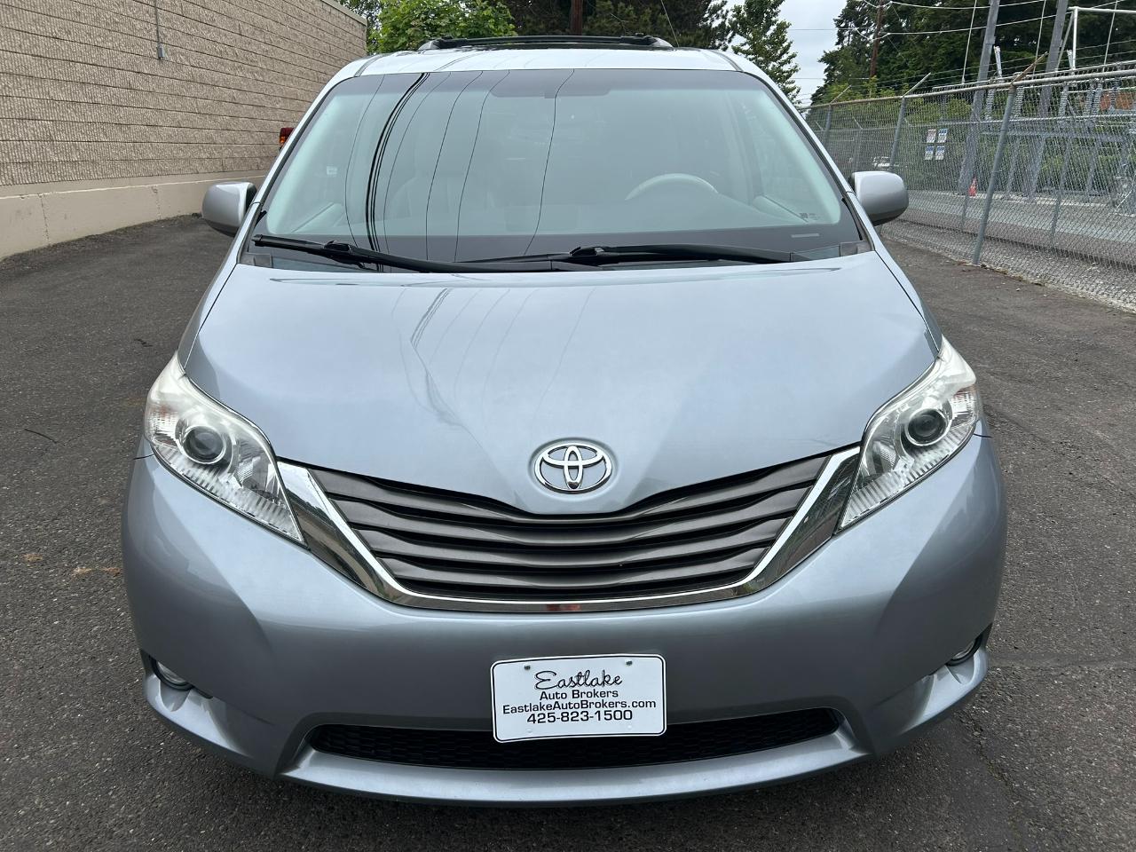 toyota sienna 2011 5TDDK3DC0BS007158 image toyota sienna 2011 5TDDK3DC0BS007158 image