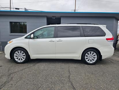 toyota sienna 2011 5TDDK3DCXBS009855 image toyota sienna 2011 5TDDK3DCXBS009855 image