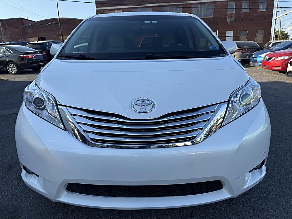toyota sienna 2011 5TDYK3DC6BS077765 image toyota sienna 2011 5TDYK3DC6BS077765 image
