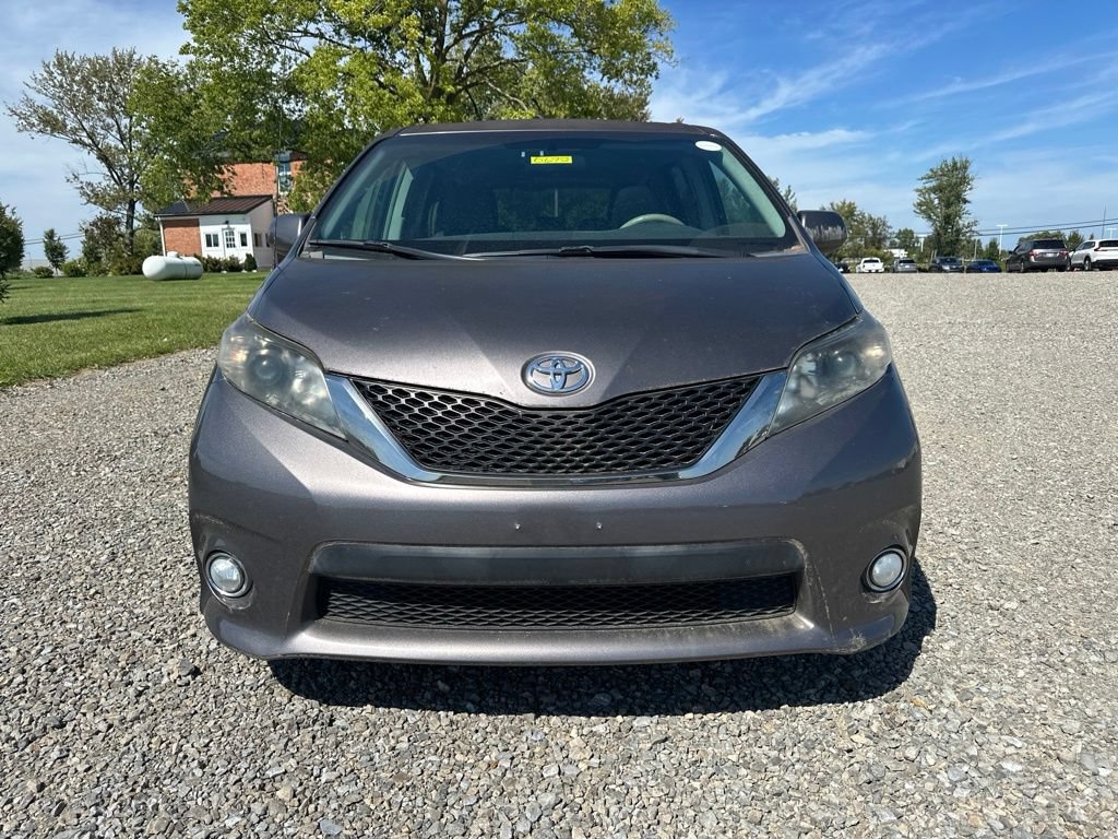 toyota sienna 2011 5TDXK3DC8BS060672 image toyota sienna 2011 5TDXK3DC8BS060672 image