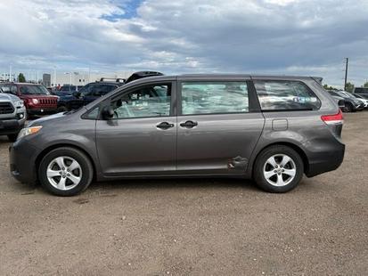 toyota sienna 2011 5TDZK3DC3BS160350 image toyota sienna 2011 5TDZK3DC3BS160350 image
