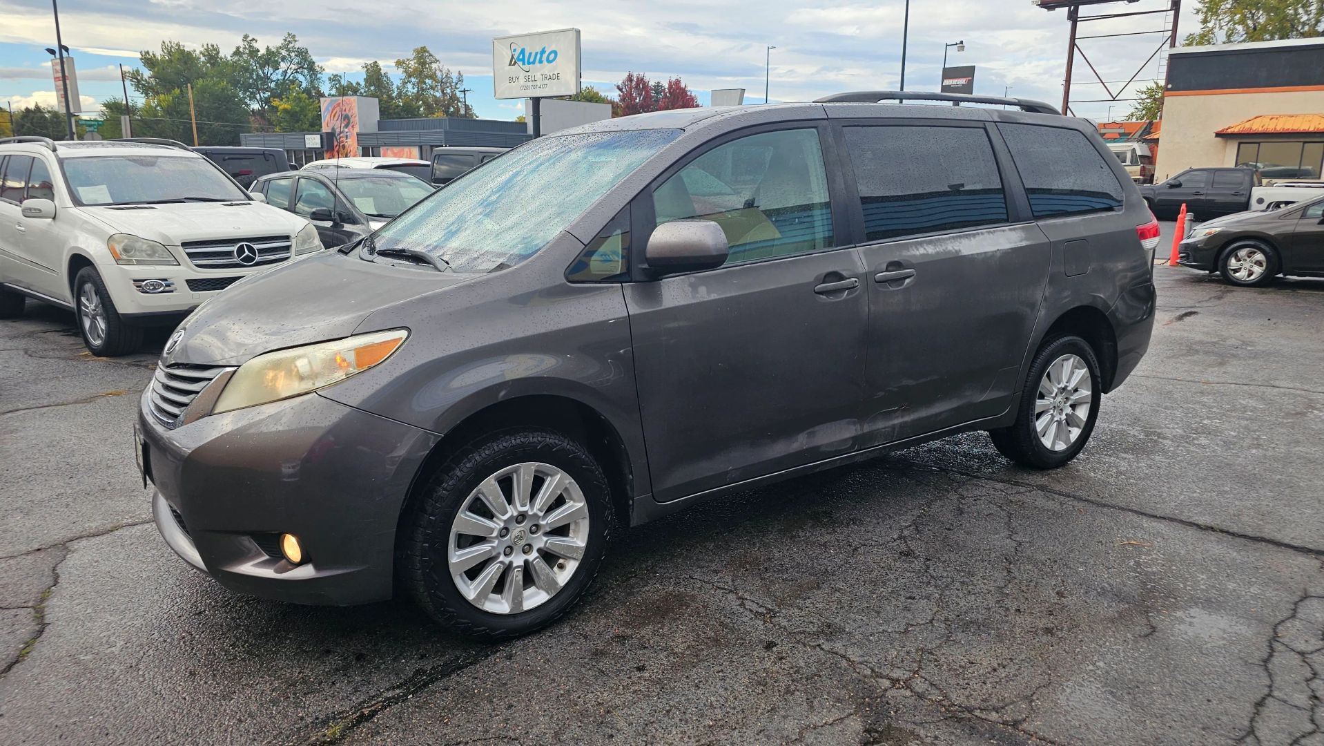 toyota sienna 2011 5TDDK3DC5BS028684 image toyota sienna 2011 5TDDK3DC5BS028684 image