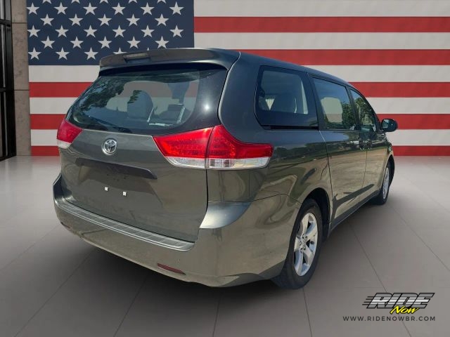 toyota sienna 2011 5TDZK3DC4BS004155 image toyota sienna 2011 5TDZK3DC4BS004155 image