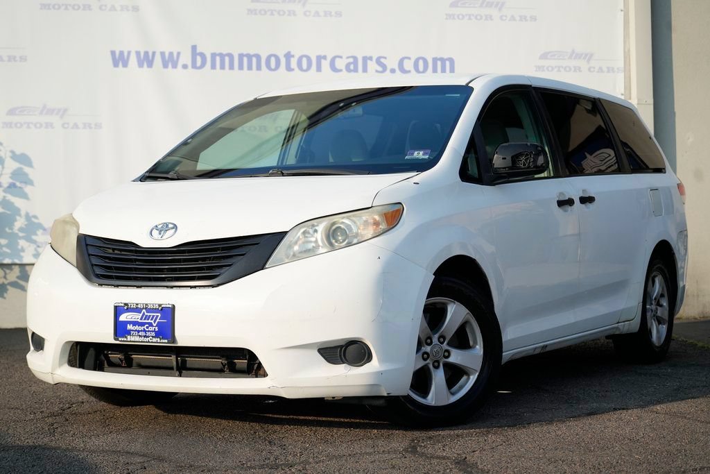 toyota sienna 2011 5TDZK3DC6BS038372 image toyota sienna 2011 5TDZK3DC6BS038372 image