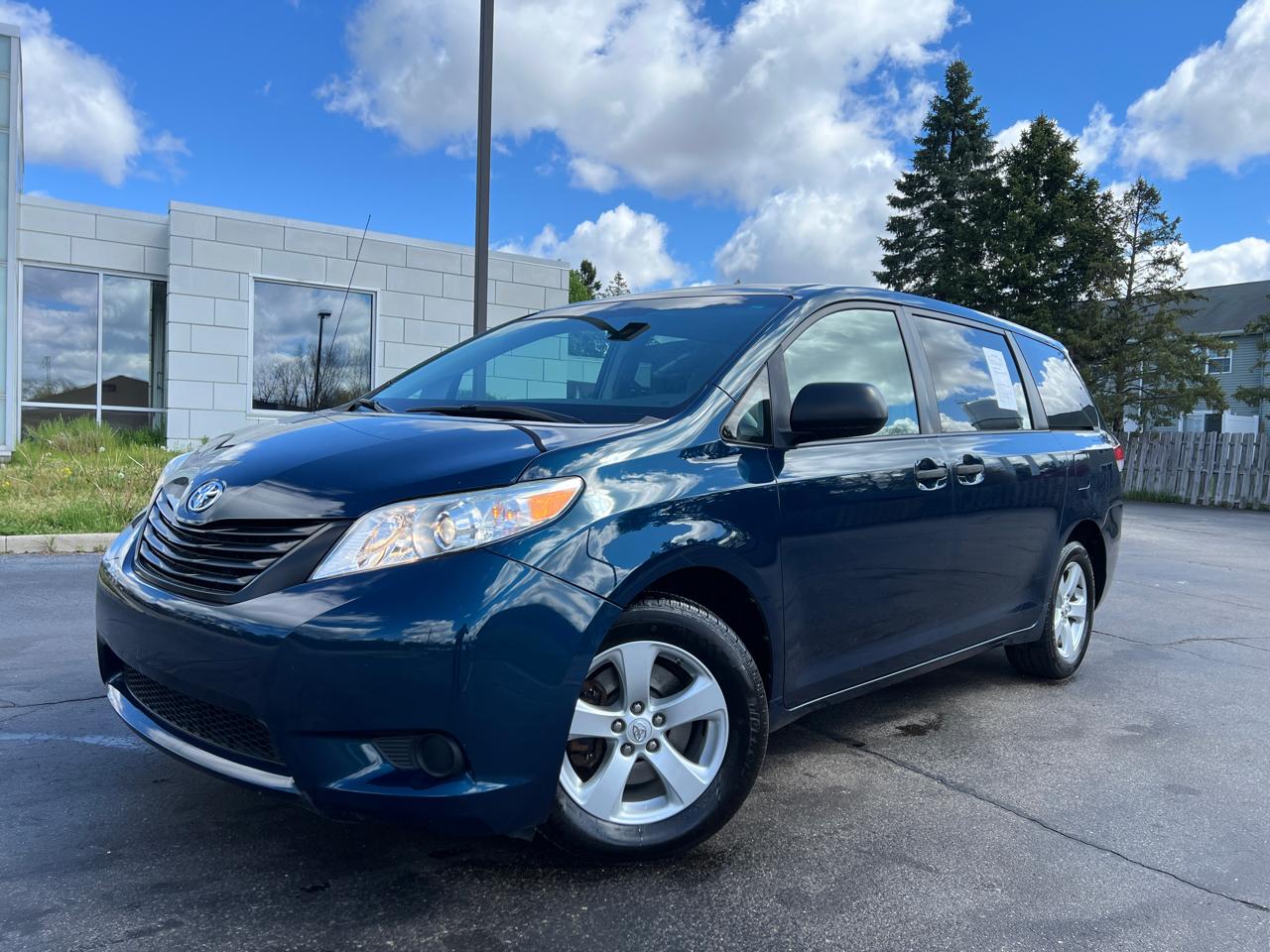 toyota sienna 2011 5TDKA3DC6BS005487 image toyota sienna 2011 5TDKA3DC6BS005487 image