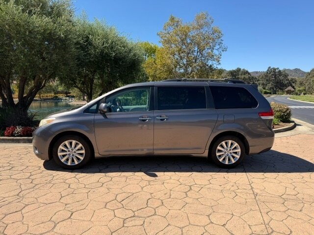 toyota sienna 2011 5TDDK3DC9BS012620 image toyota sienna 2011 5TDDK3DC9BS012620 image