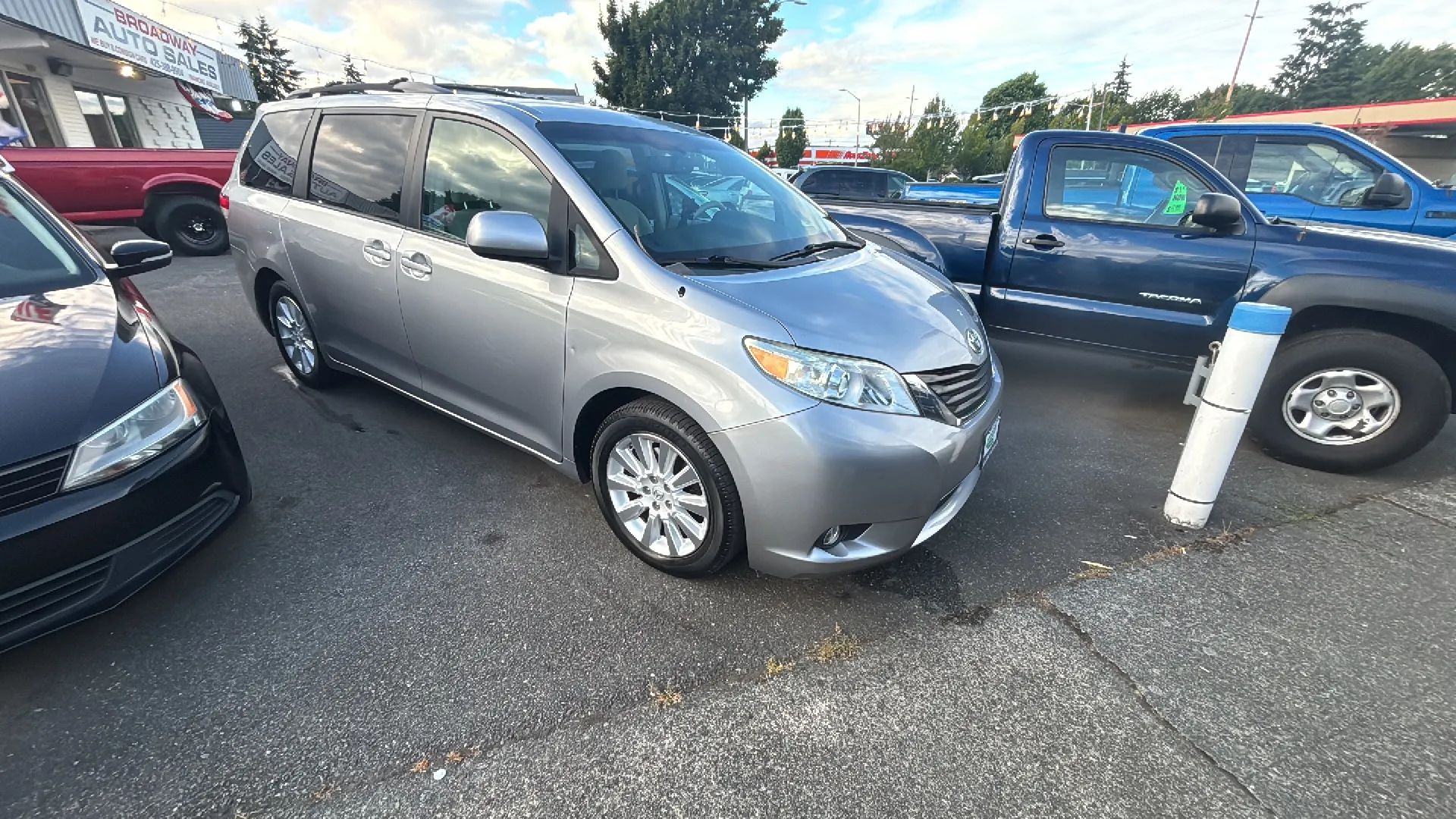toyota sienna 2013 5TDJK3DC4DS054540 image toyota sienna 2013 5TDJK3DC4DS054540 image