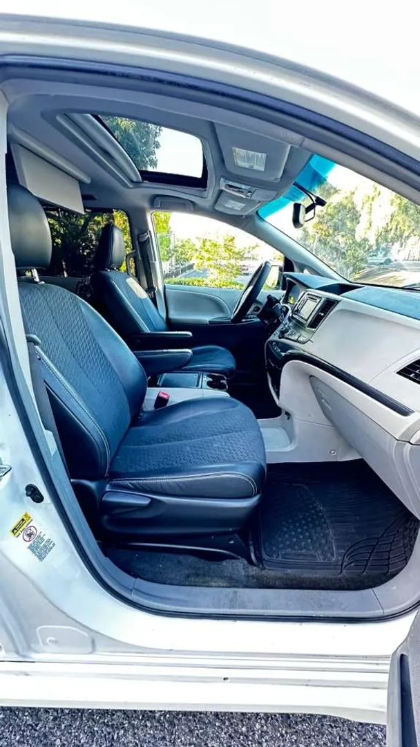 toyota sienna 2013 5TDXK3DC7DS405144 image toyota sienna 2013 5TDXK3DC7DS405144 image
