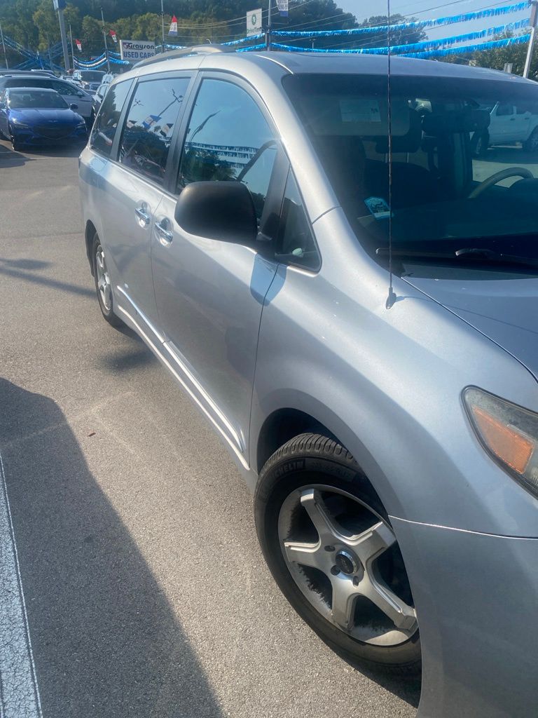 toyota sienna 2013 5TDXK3DC6DS385193 image toyota sienna 2013 5TDXK3DC6DS385193 image