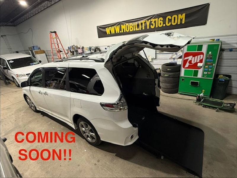 toyota sienna 2013 5TDXK3DC6DS347432 image toyota sienna 2013 5TDXK3DC6DS347432 image