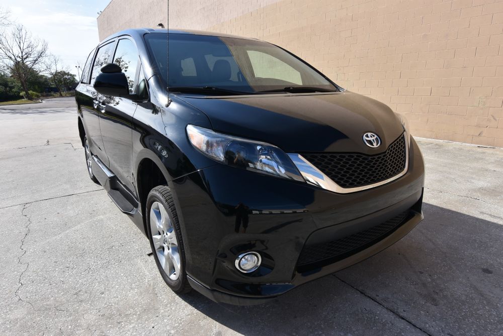 toyota sienna 2013 5TDXK3DC7DS322152 image toyota sienna 2013 5TDXK3DC7DS322152 image