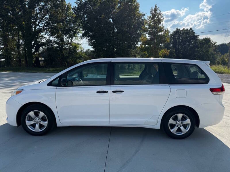 toyota sienna 2013 5TDZK3DC2DS375740 image toyota sienna 2013 5TDZK3DC2DS375740 image