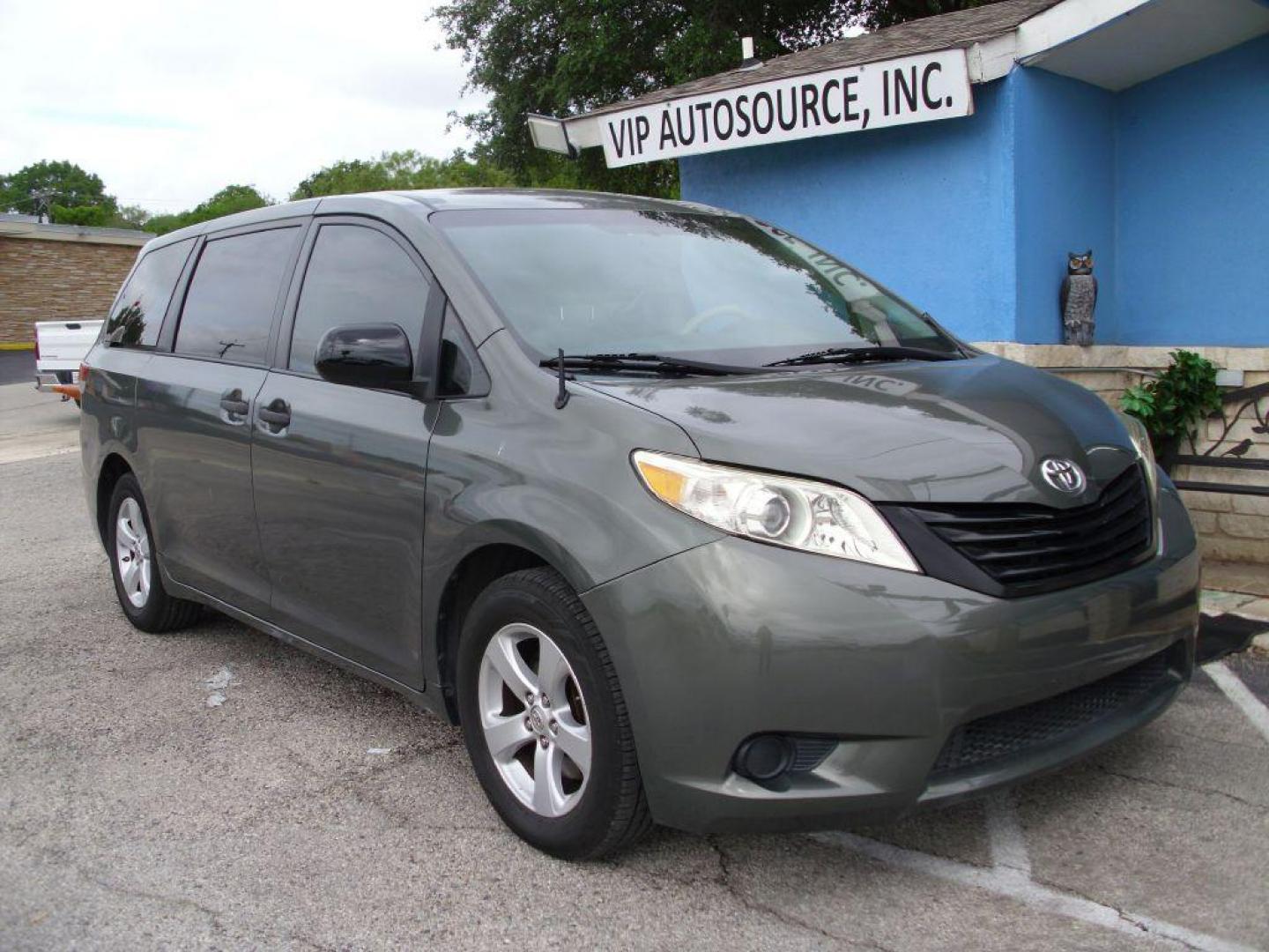 toyota sienna 2013 5TDZK3DCXDS298650 image toyota sienna 2013 5TDZK3DCXDS298650 image