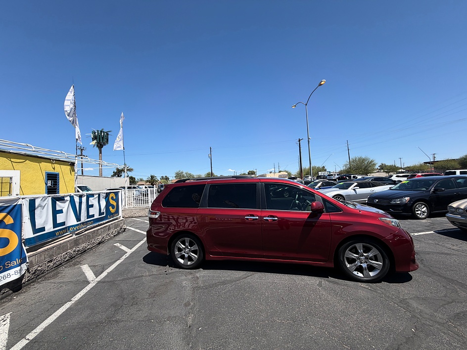 toyota sienna 2013 5TDXK3DC9DS386578 image toyota sienna 2013 5TDXK3DC9DS386578 image