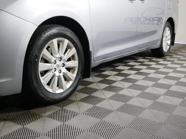 toyota sienna 2013 5TDDK3DC9DS052554 image toyota sienna 2013 5TDDK3DC9DS052554 image