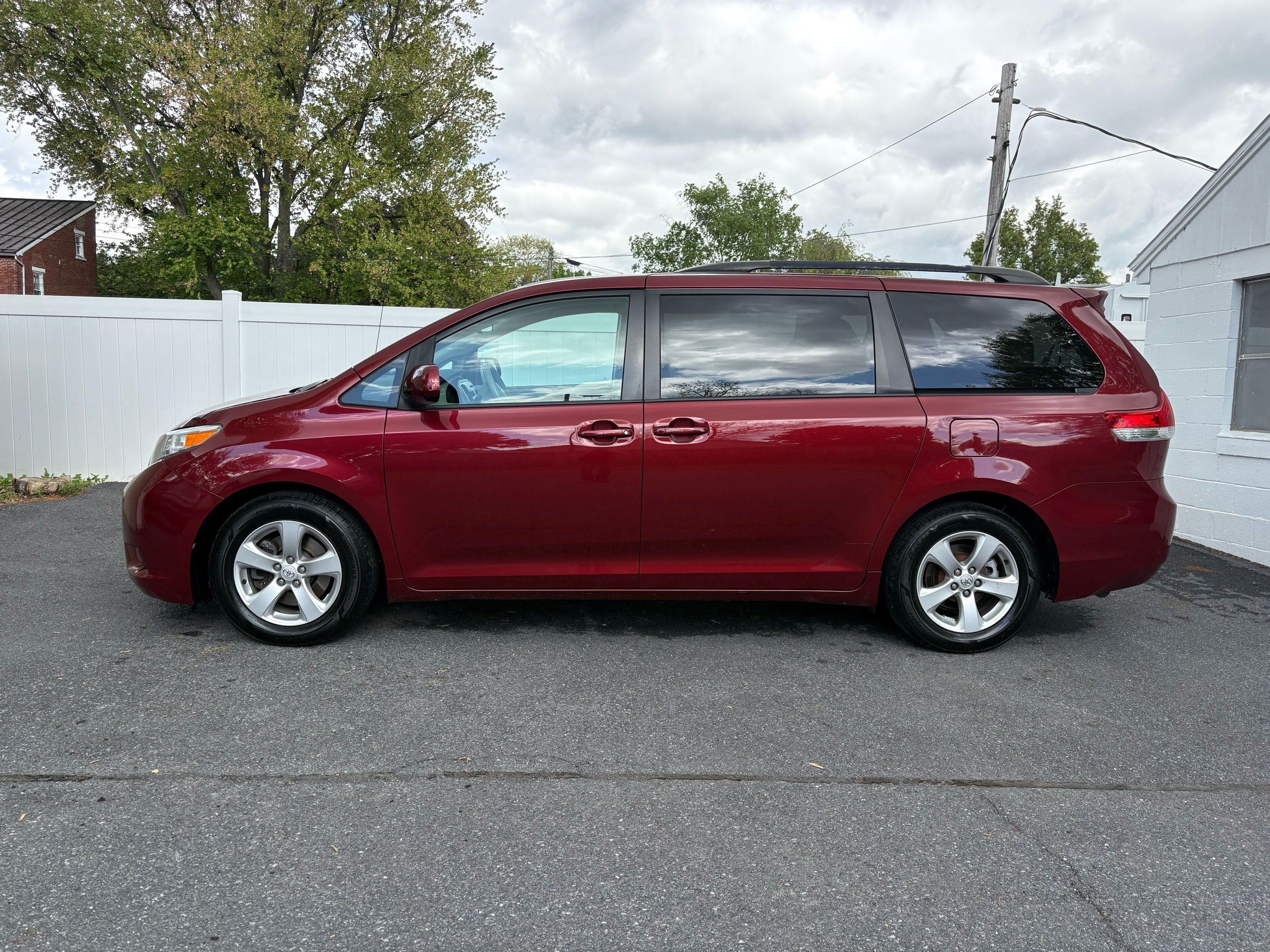 toyota sienna 2013 5TDKK3DC6DS311542 image toyota sienna 2013 5TDKK3DC6DS311542 image