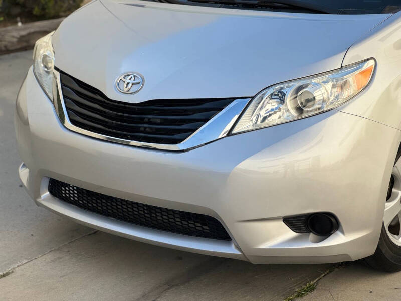 toyota sienna 2013 5TDZK3DC8DS402729 image toyota sienna 2013 5TDZK3DC8DS402729 image