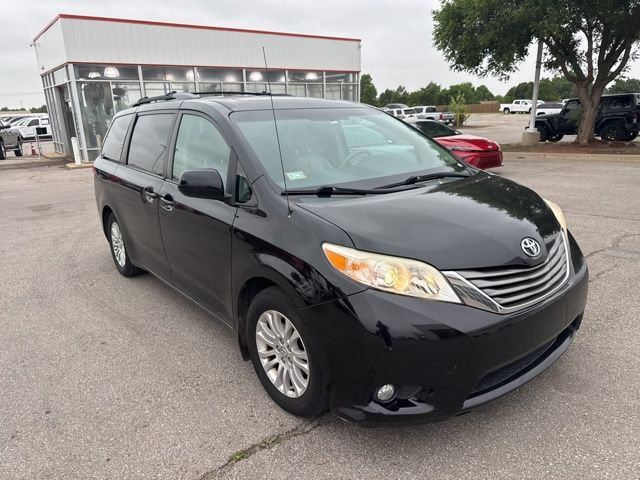 toyota sienna 2013 5TDYK3DC0DS300126 image toyota sienna 2013 5TDYK3DC0DS300126 image